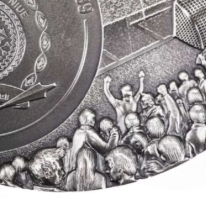 Niue Talent – Robert Lewandowski Road to Dreams 32.15 oz Silver 2022 High Relief