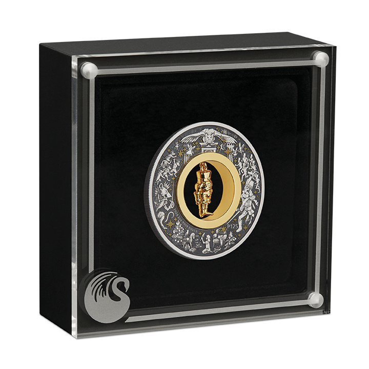 Tuvalu: Karácsonyi diótörő színes, aranyozott 2 uncia ezüst 2024 antikolt érme