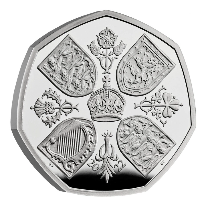 Su Majestad la Reina Isabel II 50p Plata 2022 Proof