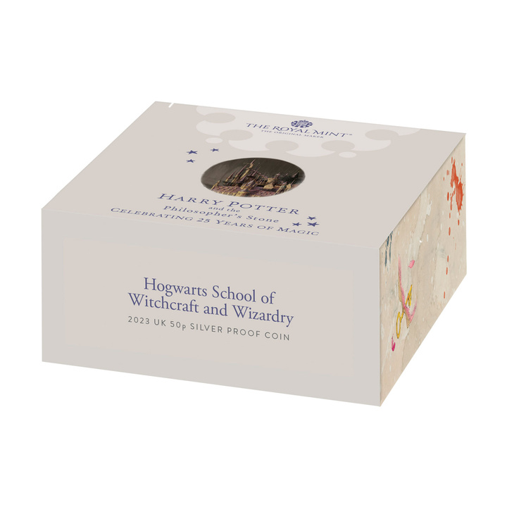 Harry Potter: Hogwarts School of Witchcraft and Wizardry 50p coloured Silber 2023 Proof