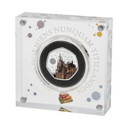 Harry Potter: Roxfort Boszorkány- és Varázslóképző Szakiskola színes 50 penny ezüst 2023 Proof