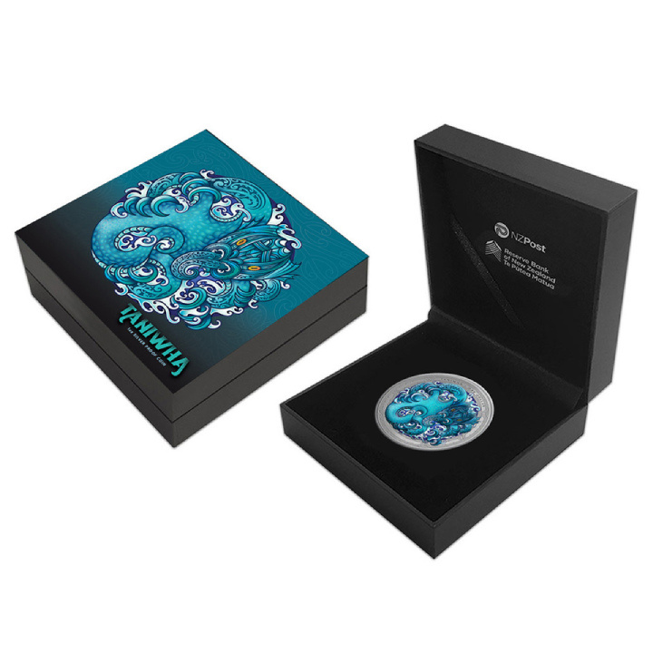 New Zealand: Water Taniwha 1 kolorowany 1 uncja Srebra 2025 Proof