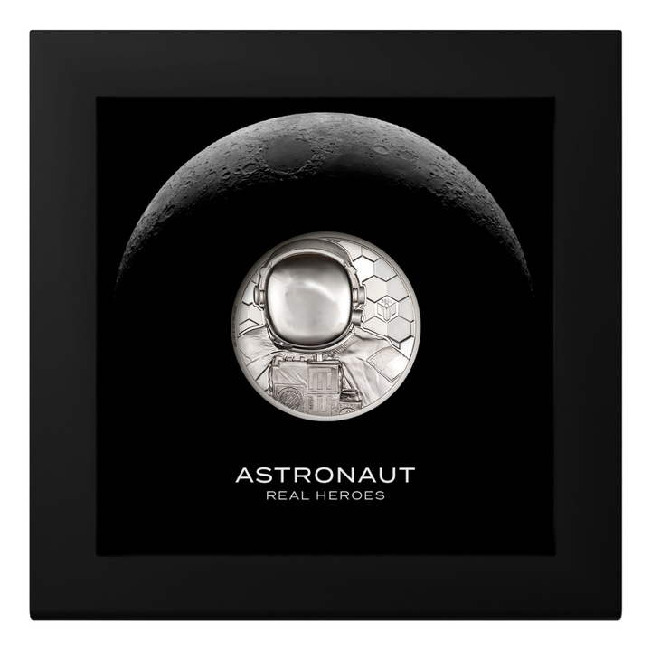 Cook Islands: Real Heroes - Astronaut 1 oz Platinum 2024