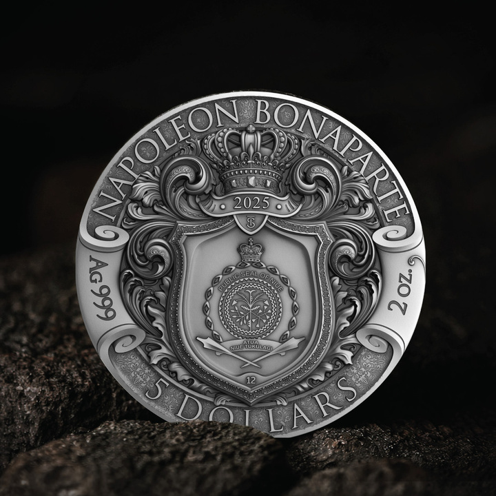 Niue: Visionaries in History – Napoleon Bonaparte dorata 2 once d’Argento 2025 Antiqued Coin