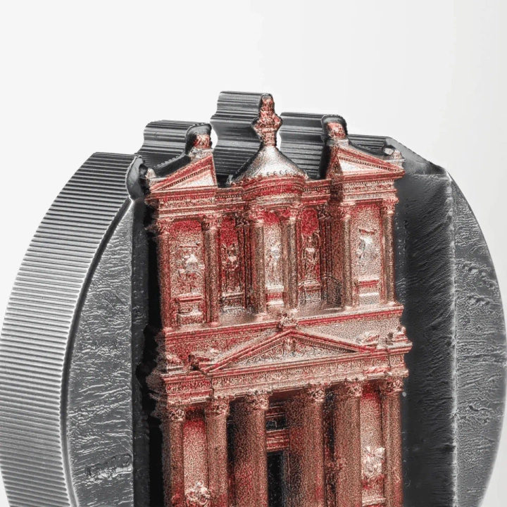Islas Cook: Petra Al‑Khazneh, 5 onzas de plata coloreada, 2025, alto relieve con acabado envejecido.
