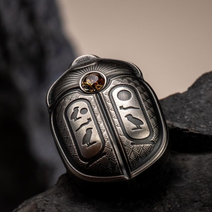 Palau: Scarab - Cheops 1 uncja Srebra 2023 Ultra High Relief Antiqued Coin