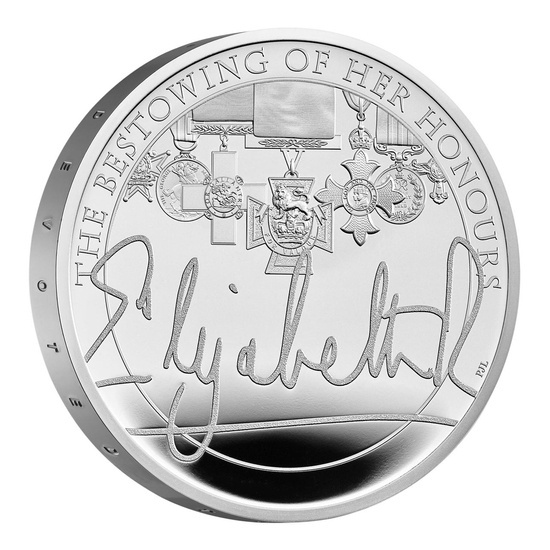 The Queen's Reign Honours and Investitures 5 £ argint 2022 Proof