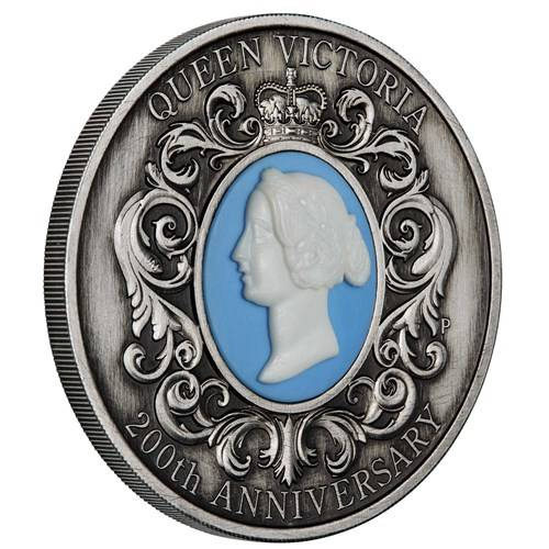 Queen Victoria 200th Anniversary coloured 2 oz Silver 2019 Antiqued Cameo Coin