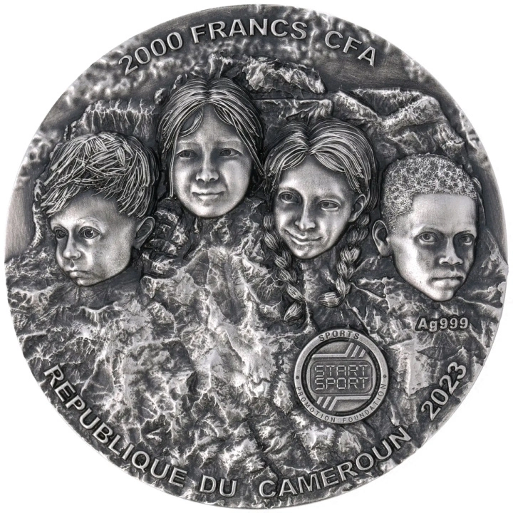 Cameroun : L'époque rebelle - Capoeira colorée 2 onces d'argent 2023 Pièce vieillie