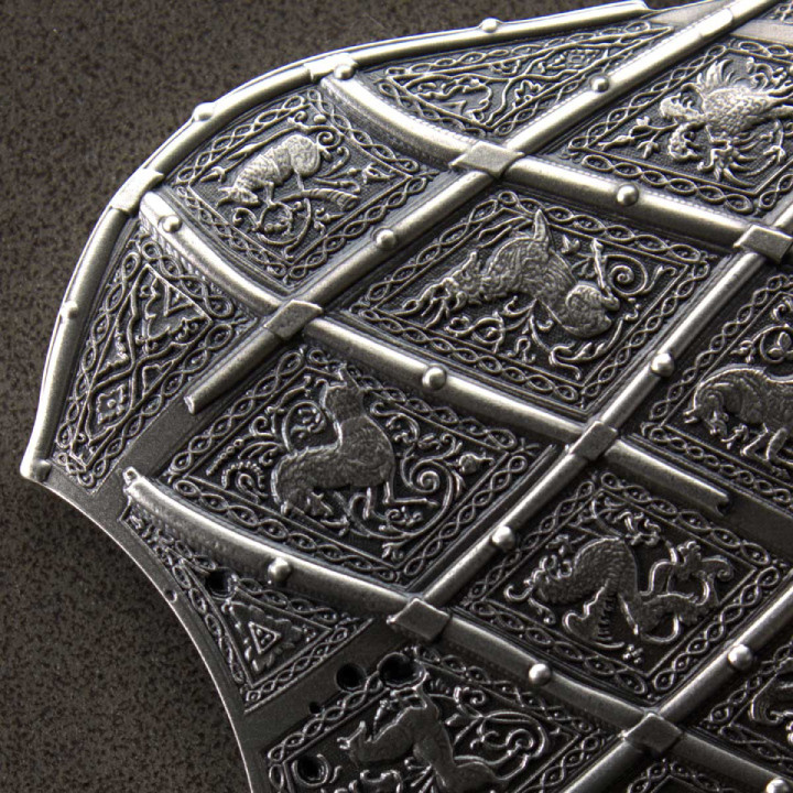Trellised Targe Shield 2 oz Silver 2023 Stackable High Relief Antiqued