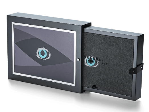 The collector case for 5 coins The Eyes of the World