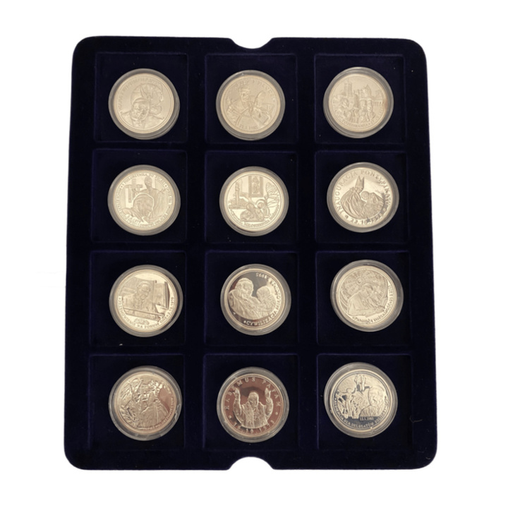 Zestaw 24 medali Jan Paweł II - Człowiek, który zmienił świat 180 g Srebra Proof