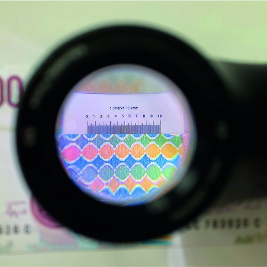 Leuchtturm - LED nagyító 8-szoros nagyítással