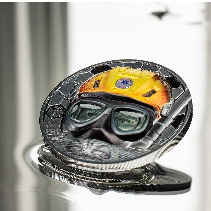 Cook Islands: Real Heroes - Coast Guard kolorowany 3 uncje Srebra 2023 Black Proof Ultra High Relief