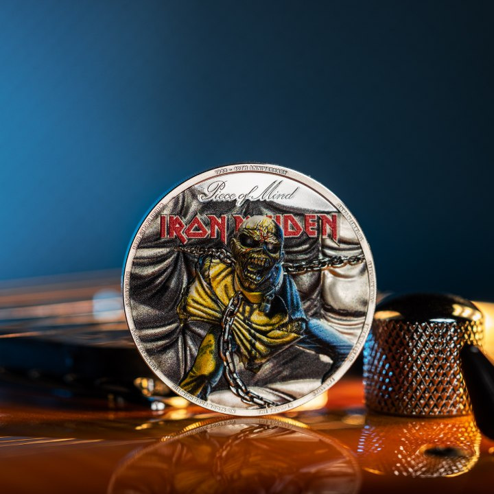 Islas Cook: Iron Maiden - Piece of Mind kolorowany 2 uncje Srebra 2023 Proof Ultra High Relief