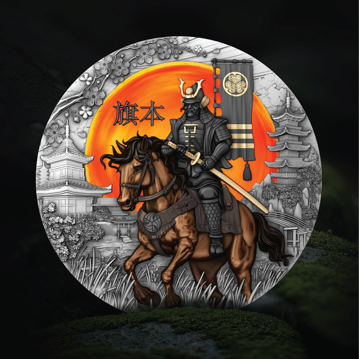 Niue: Hatamoto kolorowany/pozłacany 2 uncje Srebra 2025 Antiqued Coin