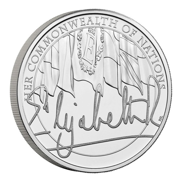 The Queen's Reign - Commonwealth Cupronichel £5 2022