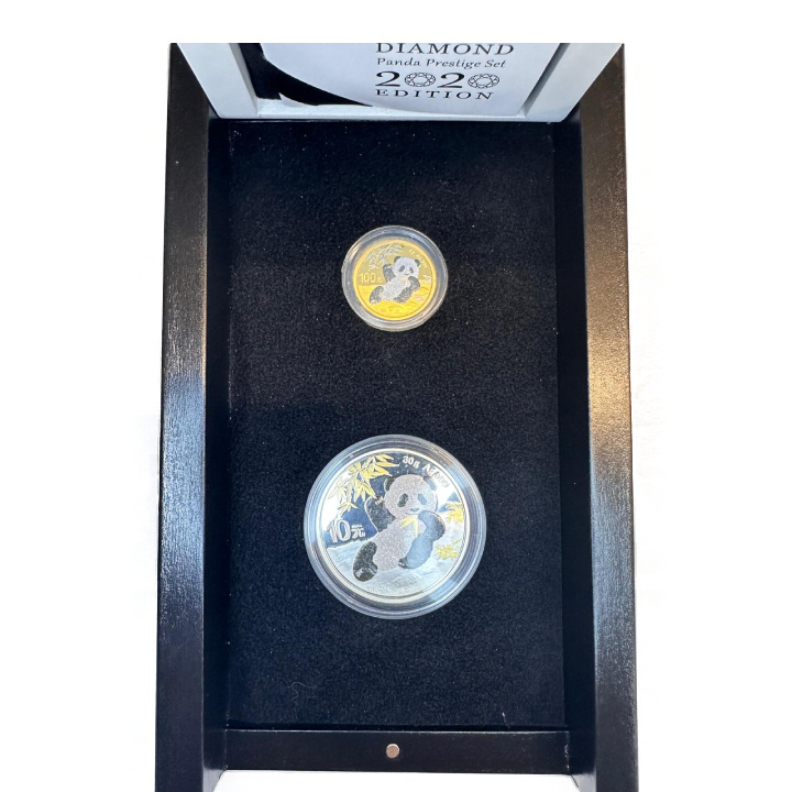 Chińska Panda zestaw 2 monet - 8 gram Złota i 30 gramów Srebra 2020 Diamond Prestige