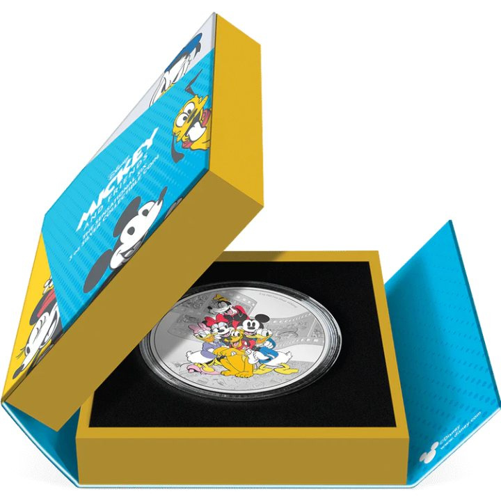 Niue: Disney Mickey & Friends -The Sensational Six colored 3 oz Silver 2023 Proof