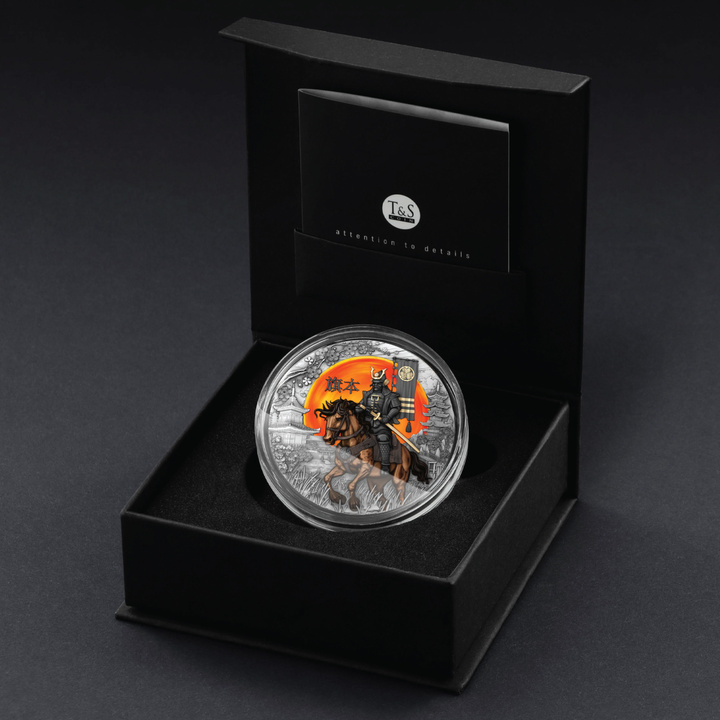 Niue: Hatamoto koloriert/vergoldet 2 Unzen Silber 2025 Antiqued Coin