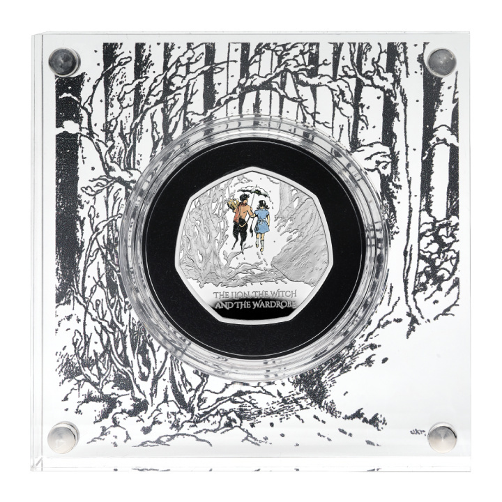 El León, la Bruja y el Viejo Armario 50p Plata 2023 Proof coloreada