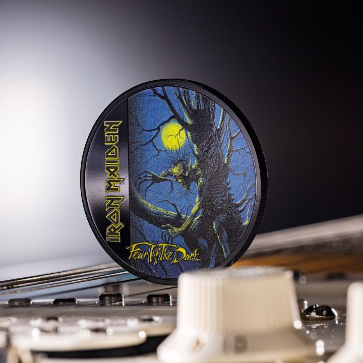 Cook Islands: Iron Maiden – Fear of the Dark coloured 1 oz Silber 2022 Obsidian Black Coin