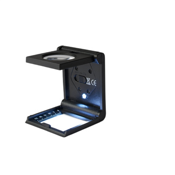 Leuchtturm - lupă pliabilă cu lumină LED și mărire 5x